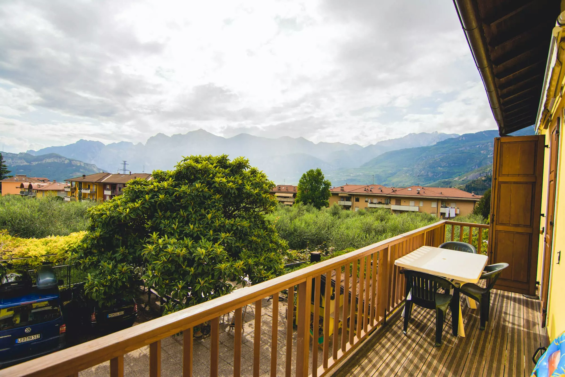 Blick vom Balkon auf die Landschaft