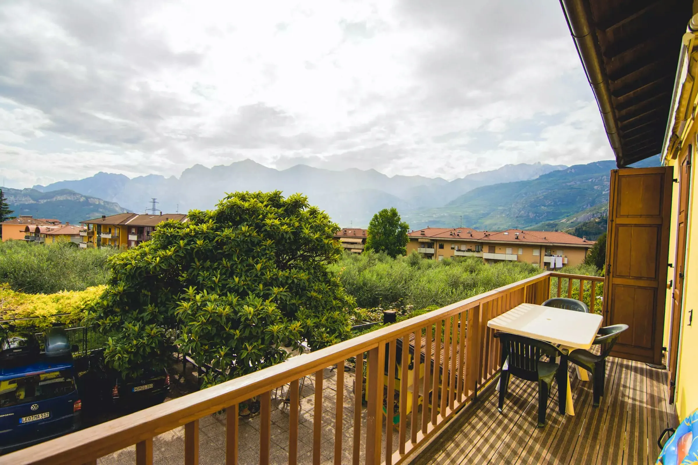 Blick vom Balkon auf die Landschaft