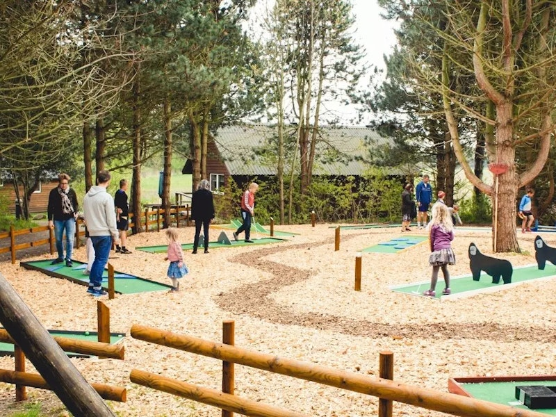 Minigolfplatz auf der Anlage