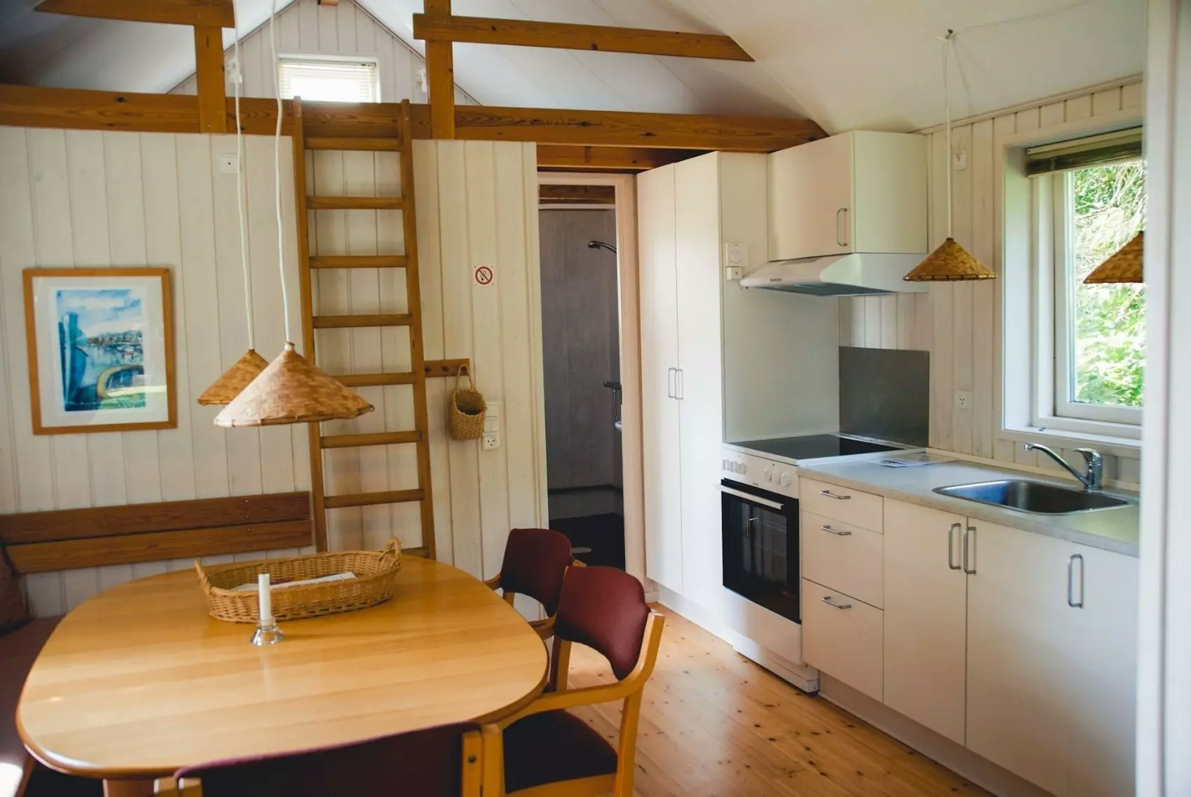 Wohnraum mit Küchenzeile