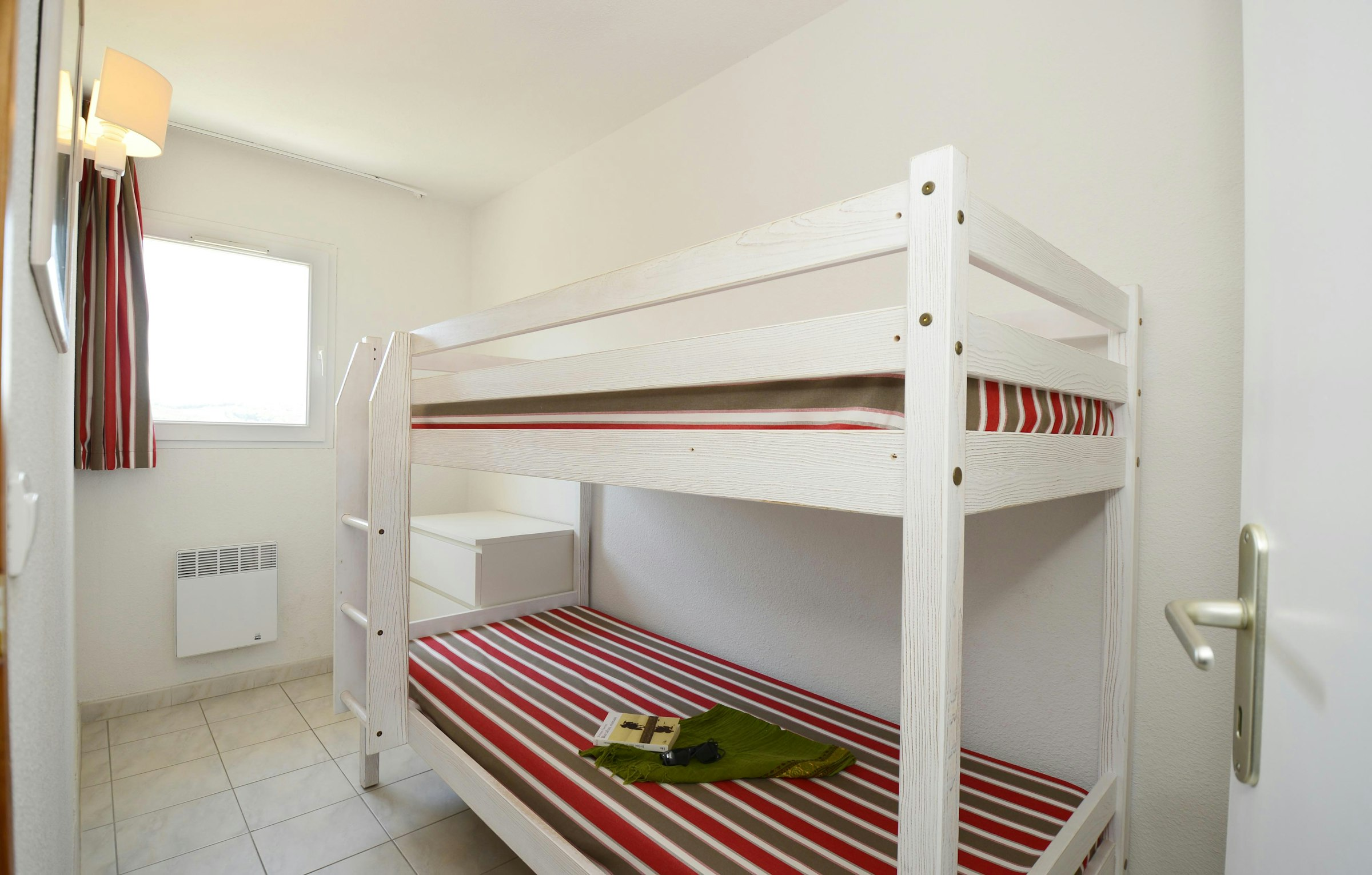 Schlafzimmer mit Hochbett