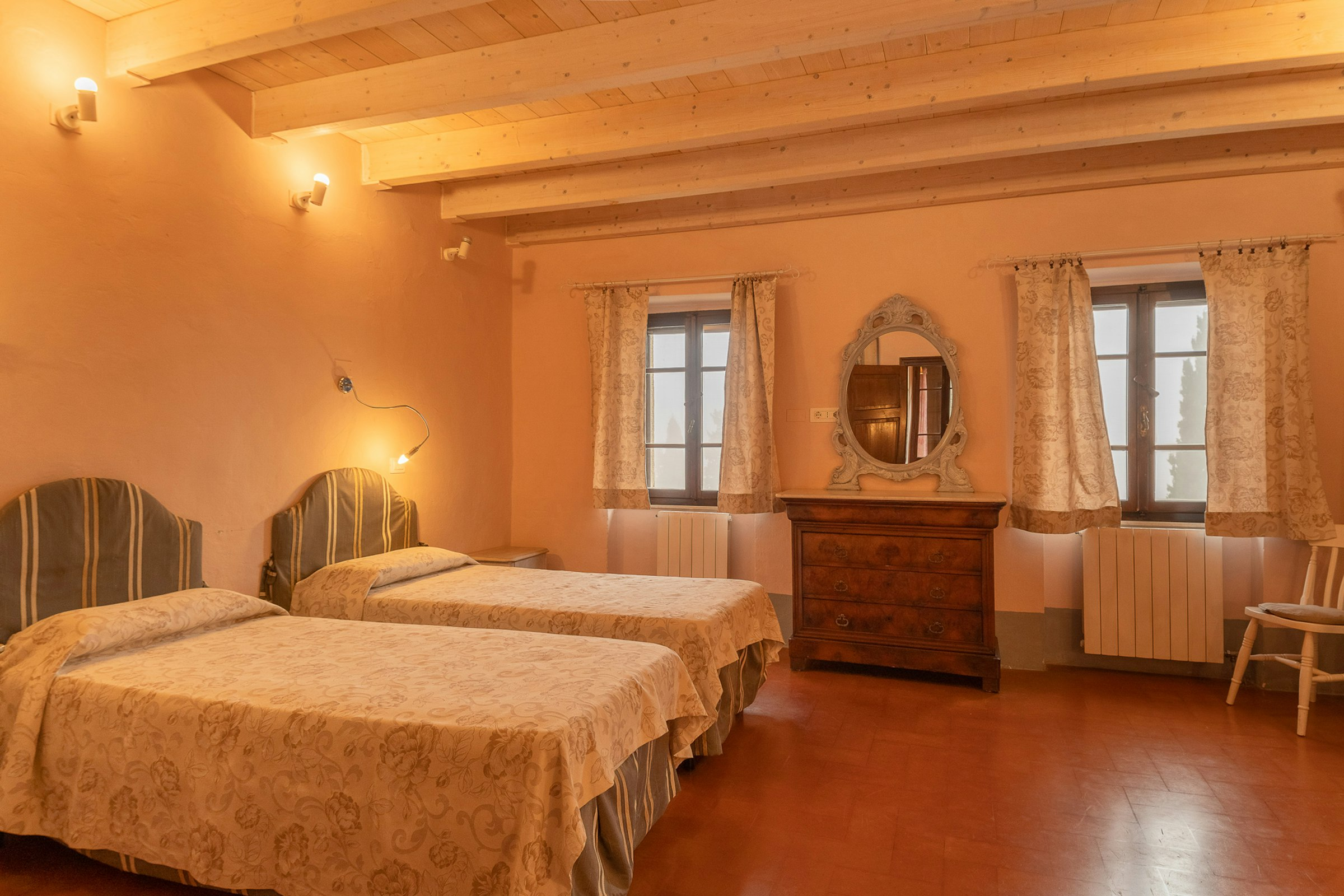 Schlafzimmer mit Einzelbetten