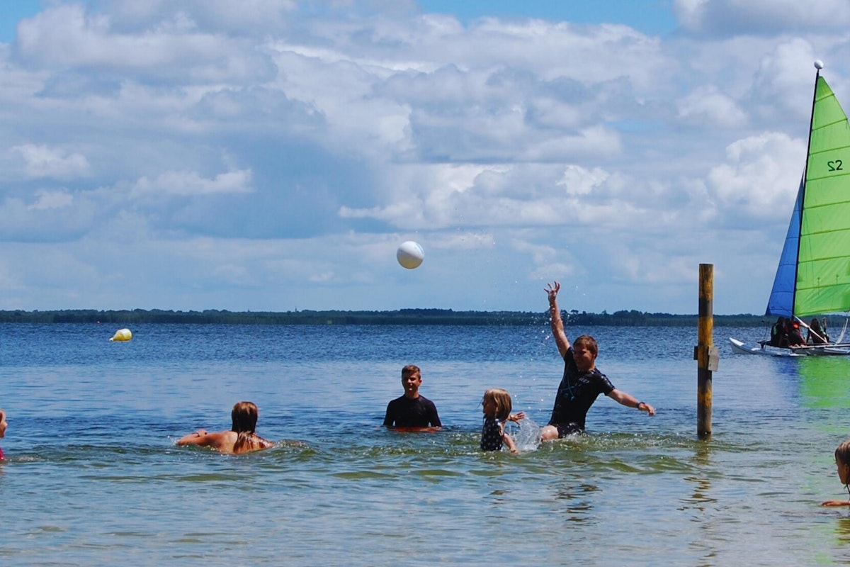 Und natürlich geht es auch ins Wasser
