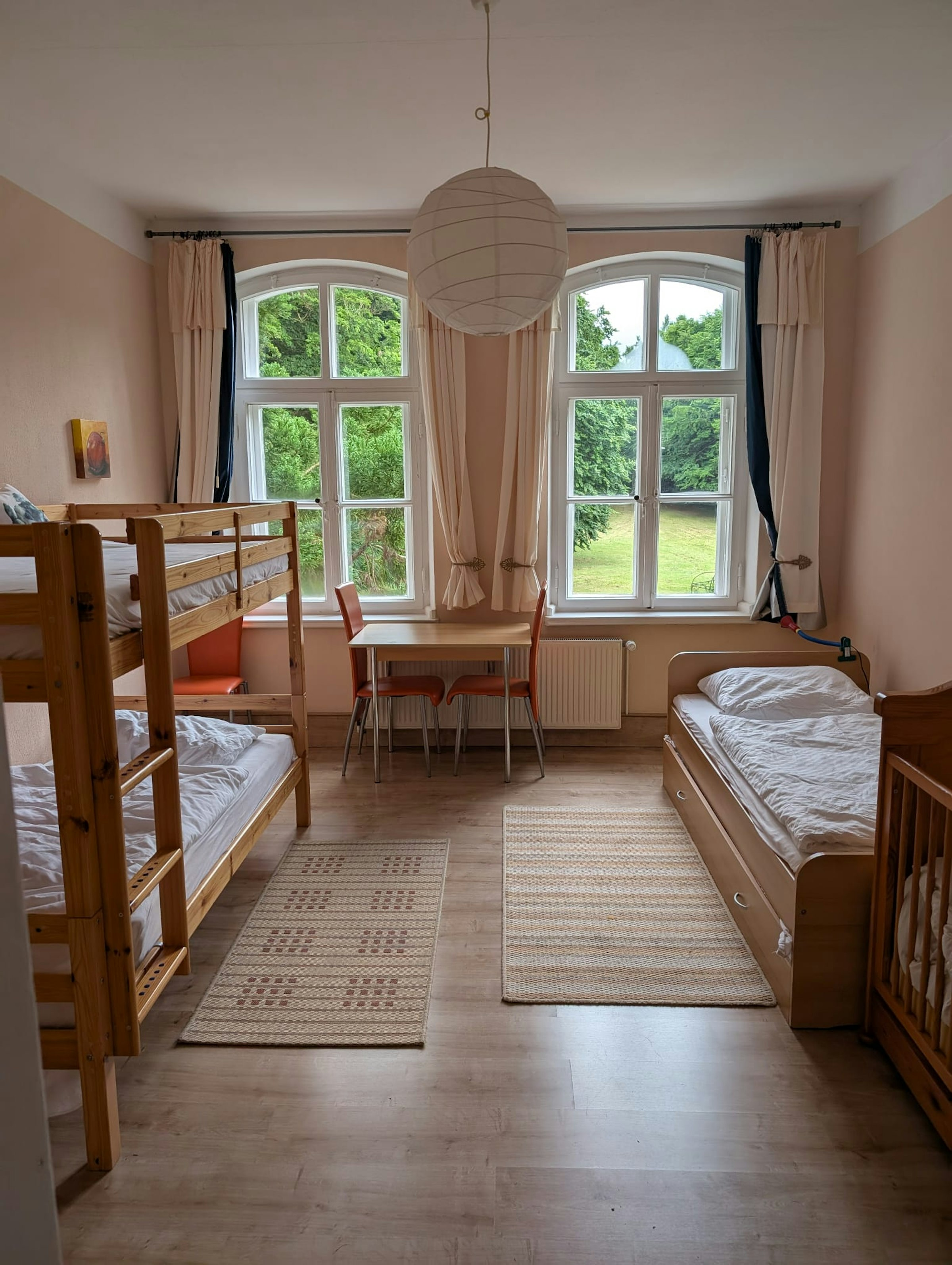 Kinderzimmer mit Hochbett